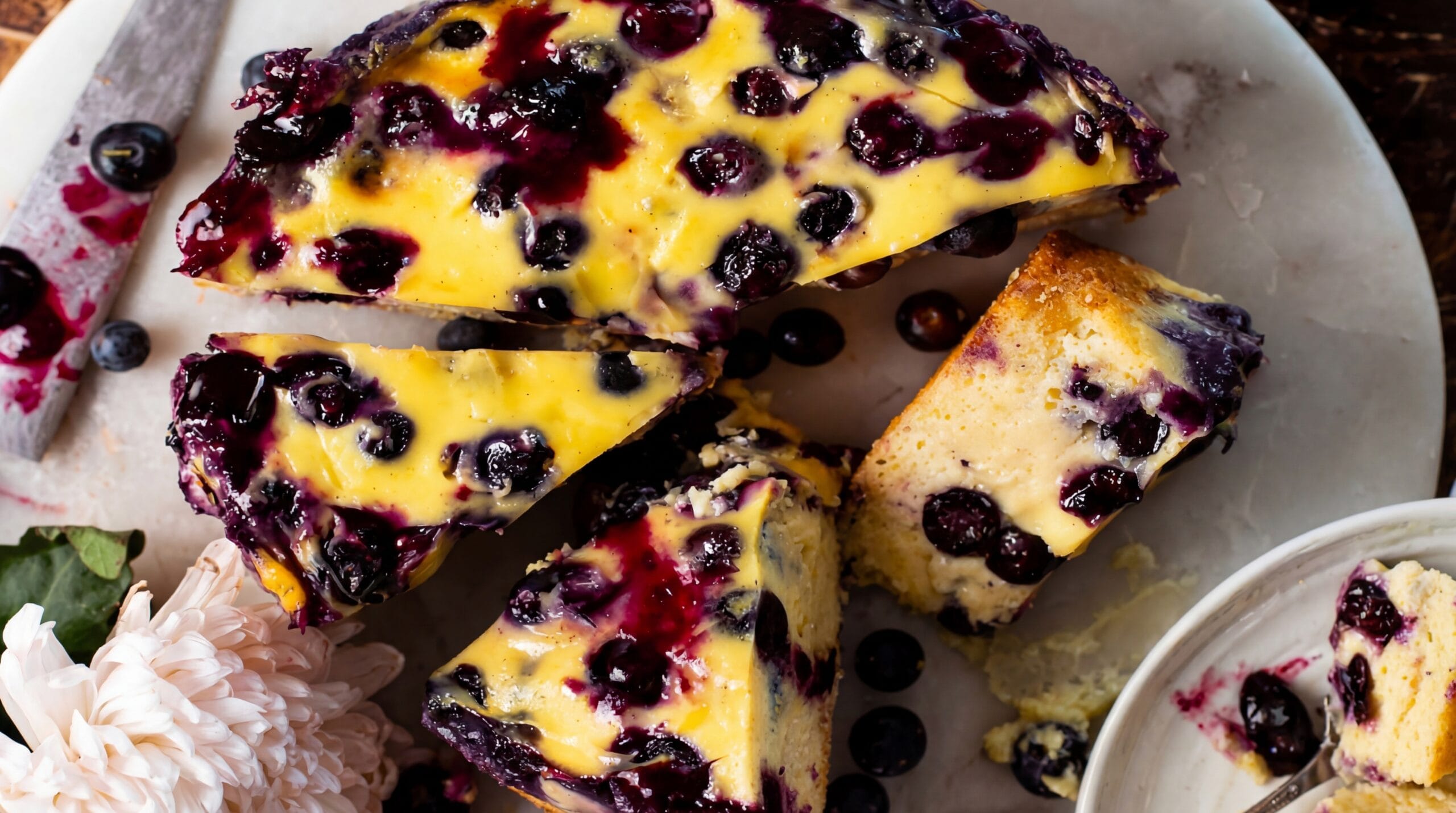 Custard Cake With Blueberries